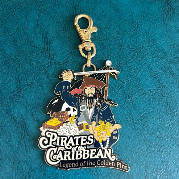 2006 Pirates of The Caribbean Disney Charm - Picture 2 of 7